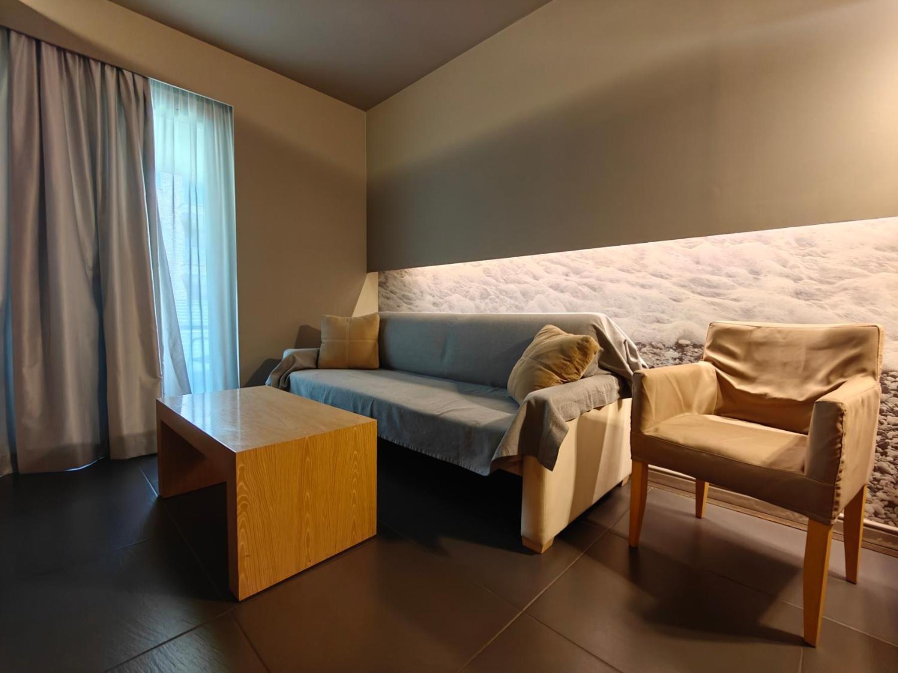Elysion 5* Mytilíni