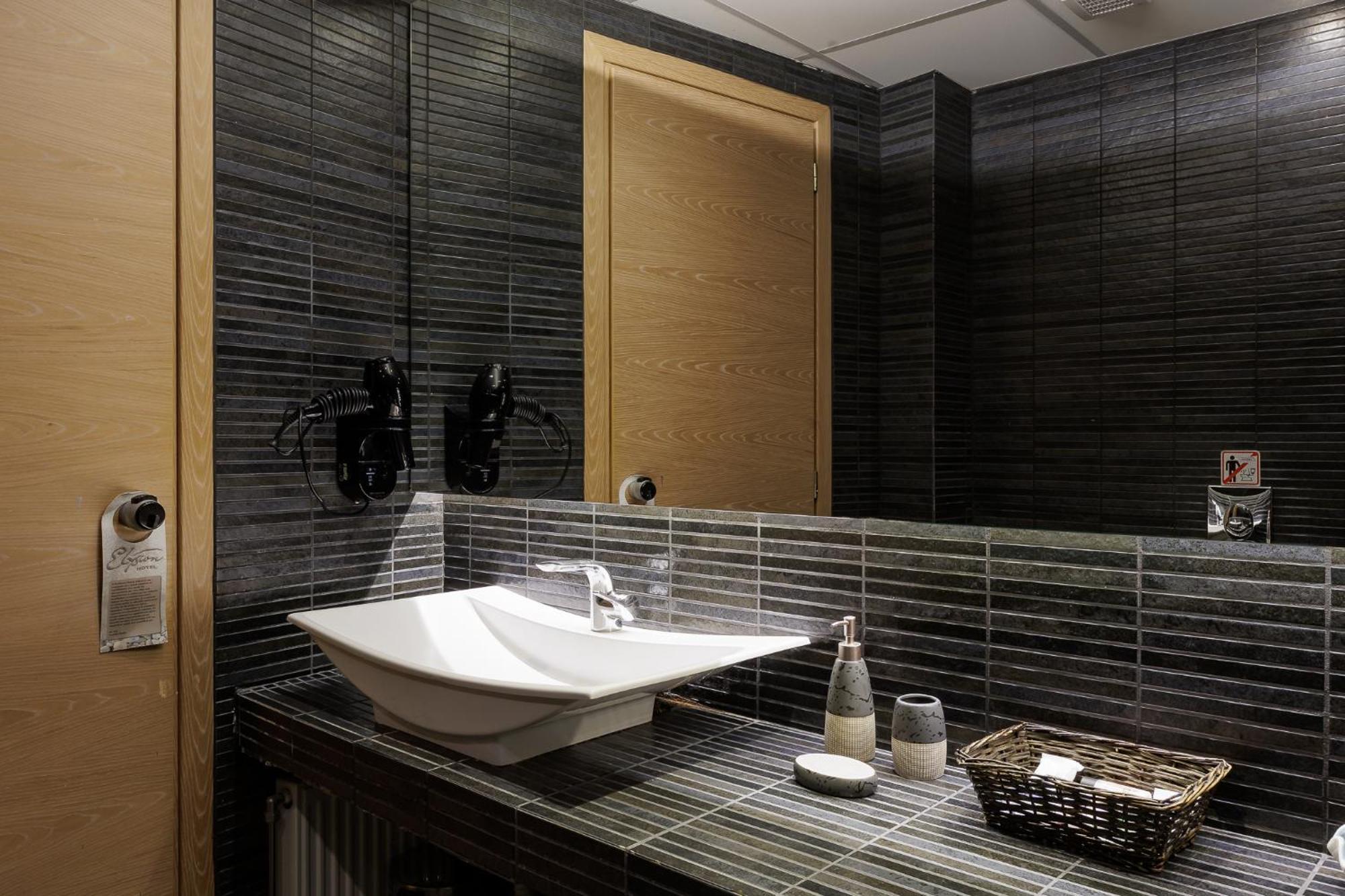 Elysion Hotel 5*